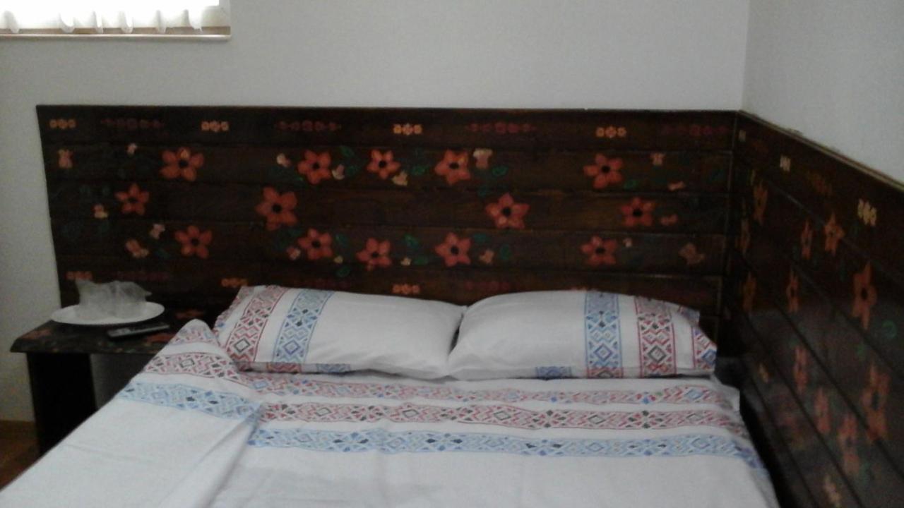 Casa Piscul Lupului Villa Pucioasa Kültér fotó