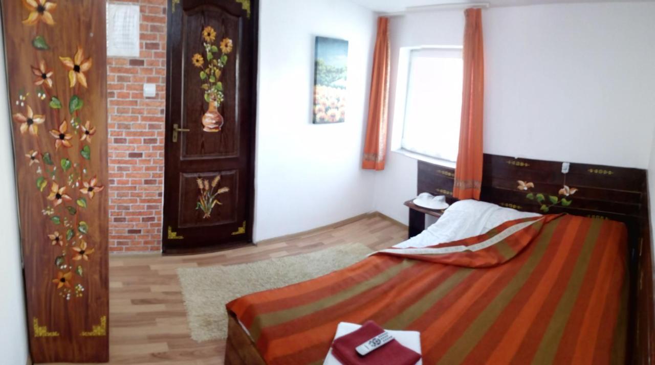 Casa Piscul Lupului Villa Pucioasa Kültér fotó